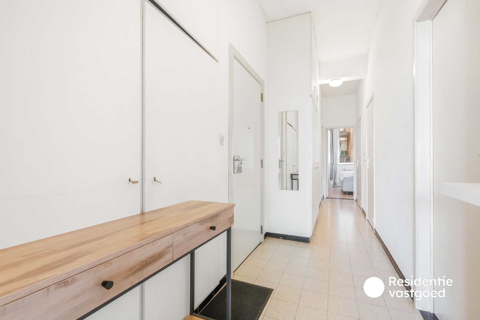 Gerenoveerd 2-slaapkamerappartement met terras op topligging aan de Haven van Blankenberge - foto 4