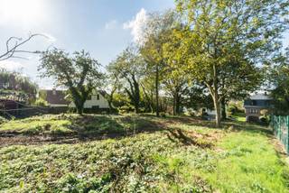 VALIMMAS verkoopt deze rustig en residentieel gelegen (bouw)grond voor een driegevelwoning. Gelegen in woongebied en gekend als een apart...