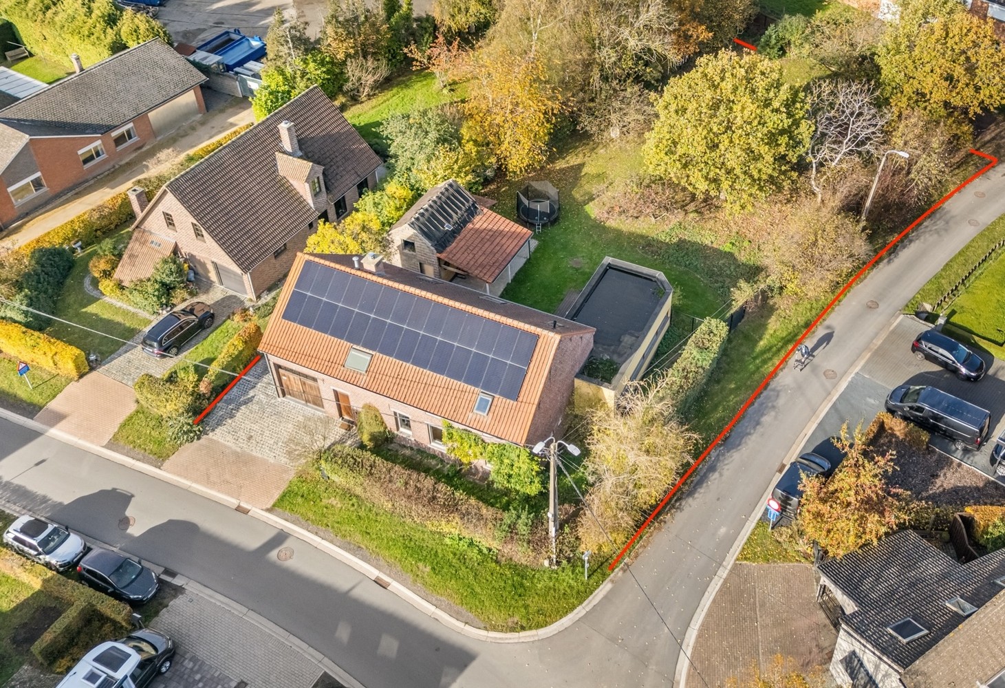 Ruime instapklare ééngezinswoning met mooie tuin op perceel van 15 are 73 centiare te Rotselaar ! - foto 2