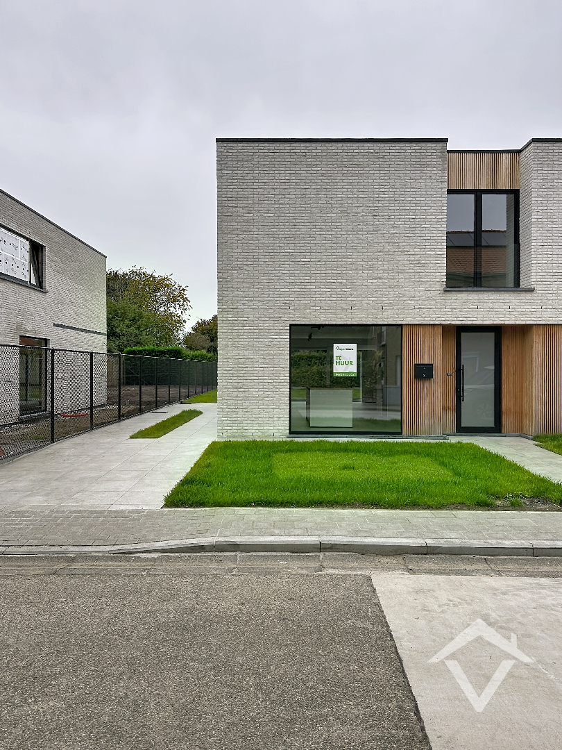 Nieuwbouwwoning met 3 slaapkamers in centrum Koekelare - foto 1