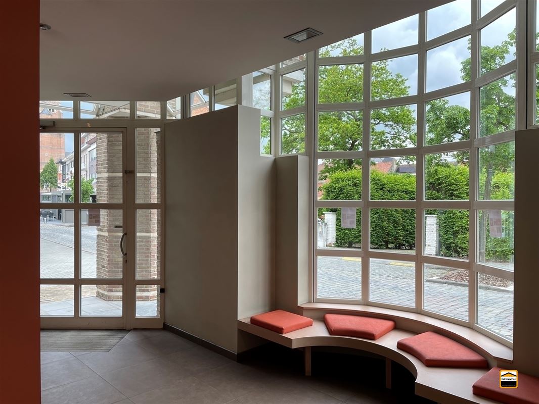 Commercial à vendre à Diepenbeek avec 5 chambres - photo 3