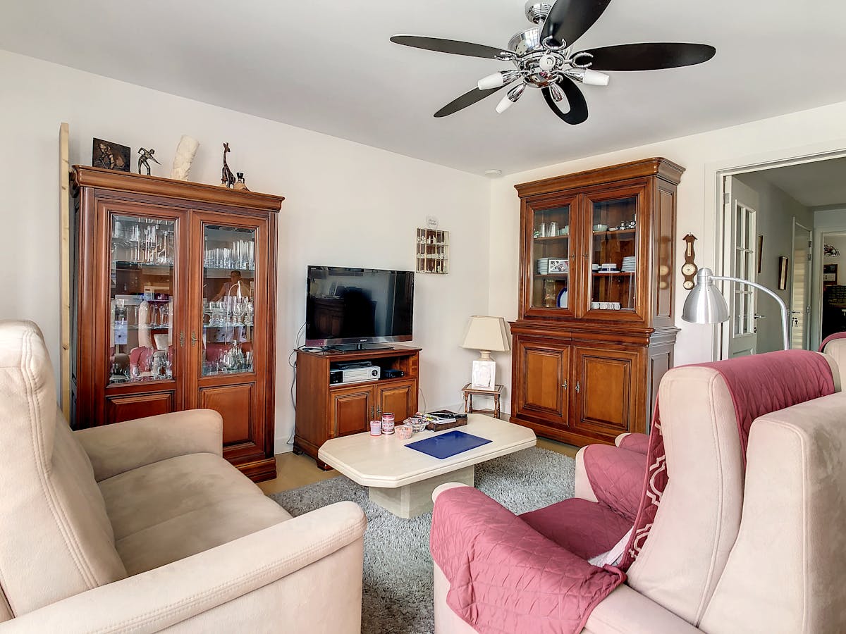 2 bedroom apartment in the center of Kalmthout for rent! - photo 2