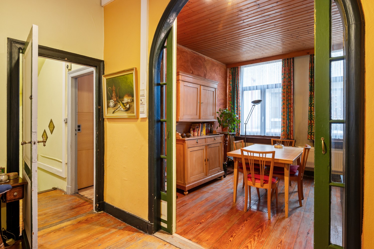 Handelshuis met restaurant en woning in centrum Antwerpen! - foto 2