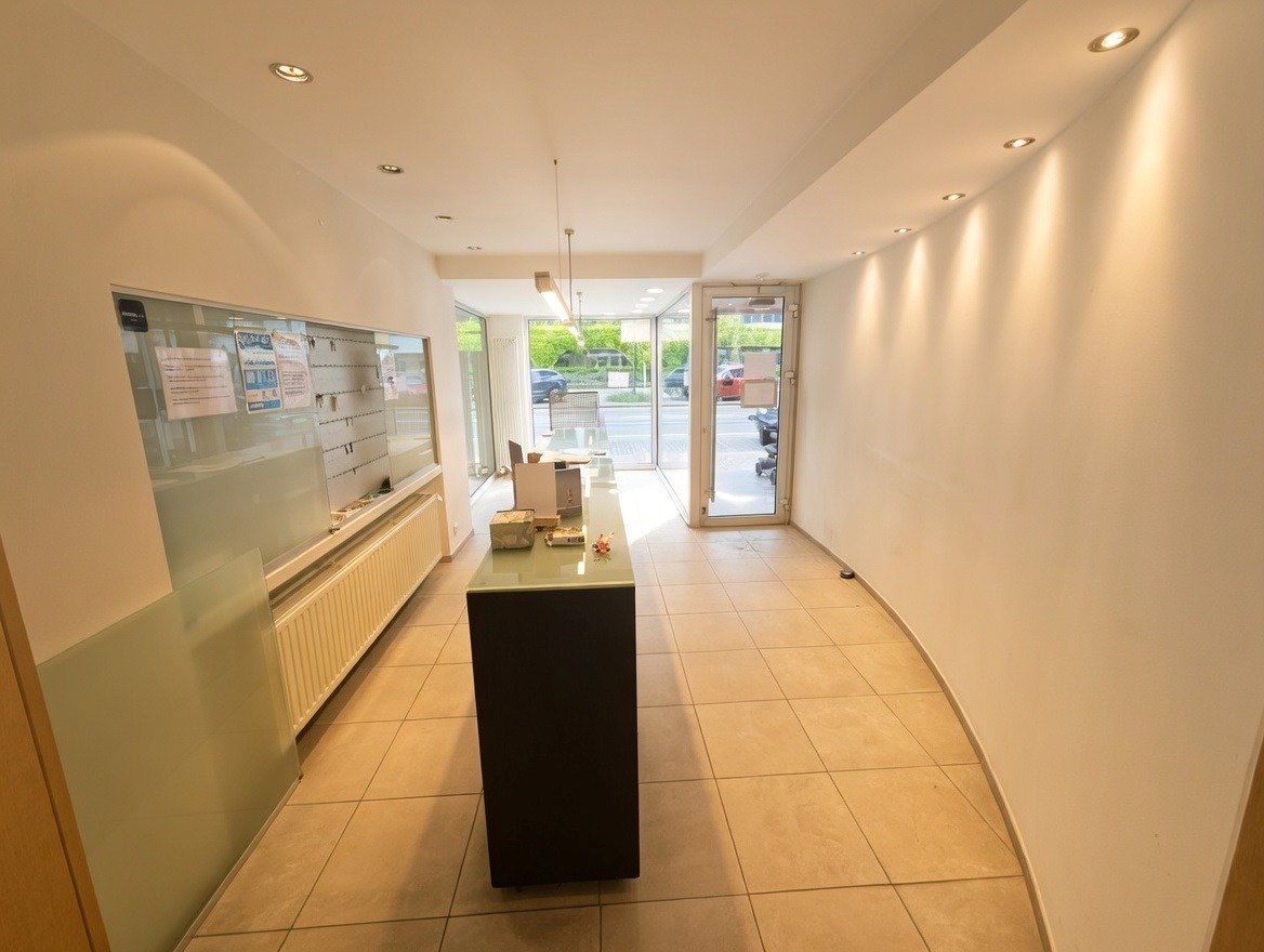 GOED GELEGEN HANDELSPAND TE KOOP IN HET CENTRUM VAN KOKSIJDE - foto 1