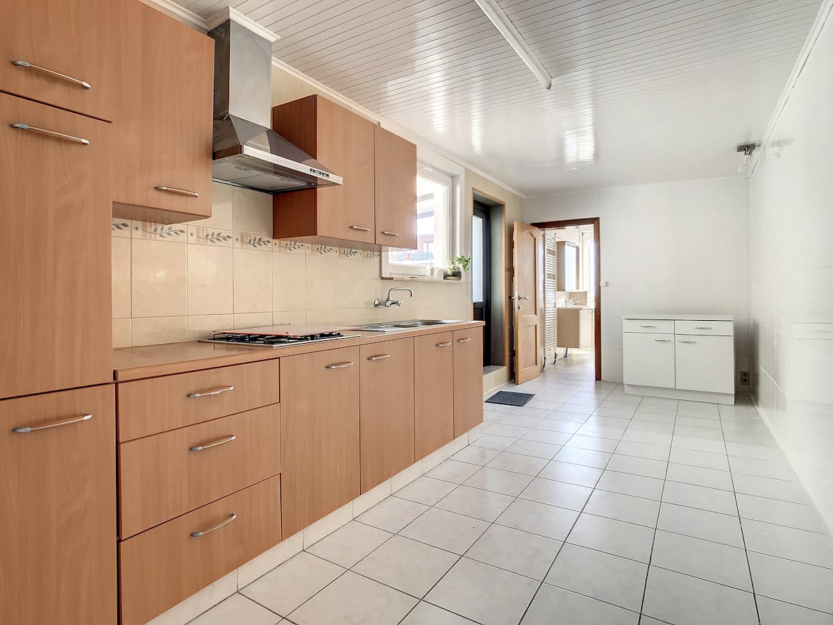 Woning met drie slaapkamers te huur te Oostende - foto 4