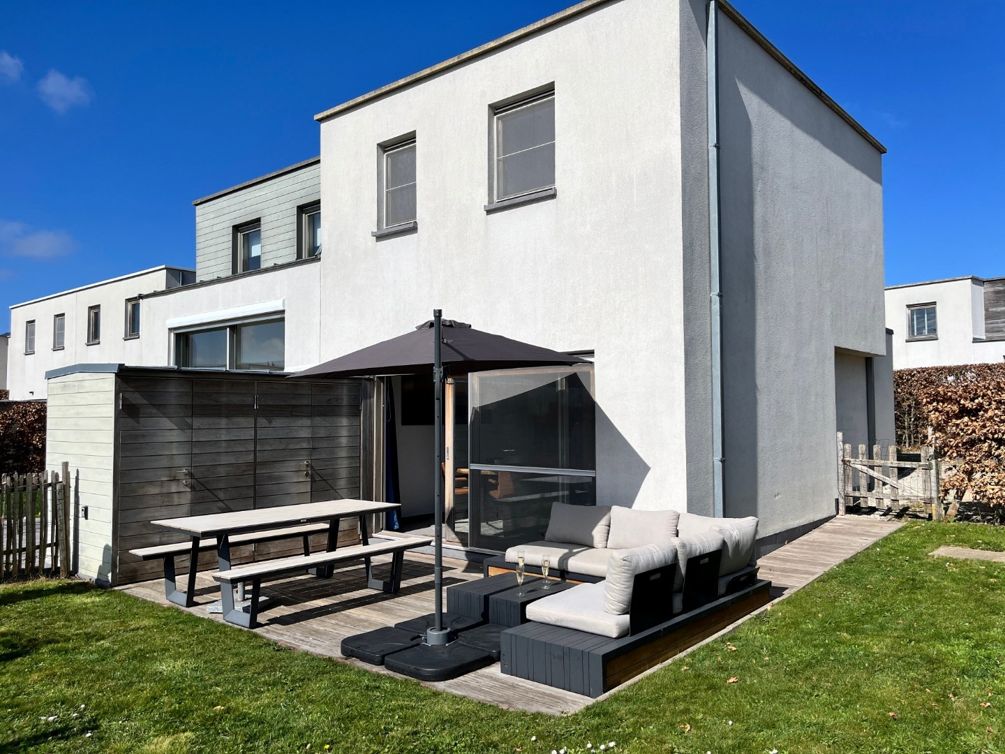 Moderne vakantiewoning vlakbij het natuurgebied “Doornpanne” en slechts op anderhalve kilometer van zee - foto 1