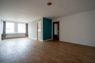 Gelegen op de 2e verdieping (met lift). Indeling: inkomhal met berging en apart toilet. Ruime woonkamer, ingerichte keuken, slaapkamer en...