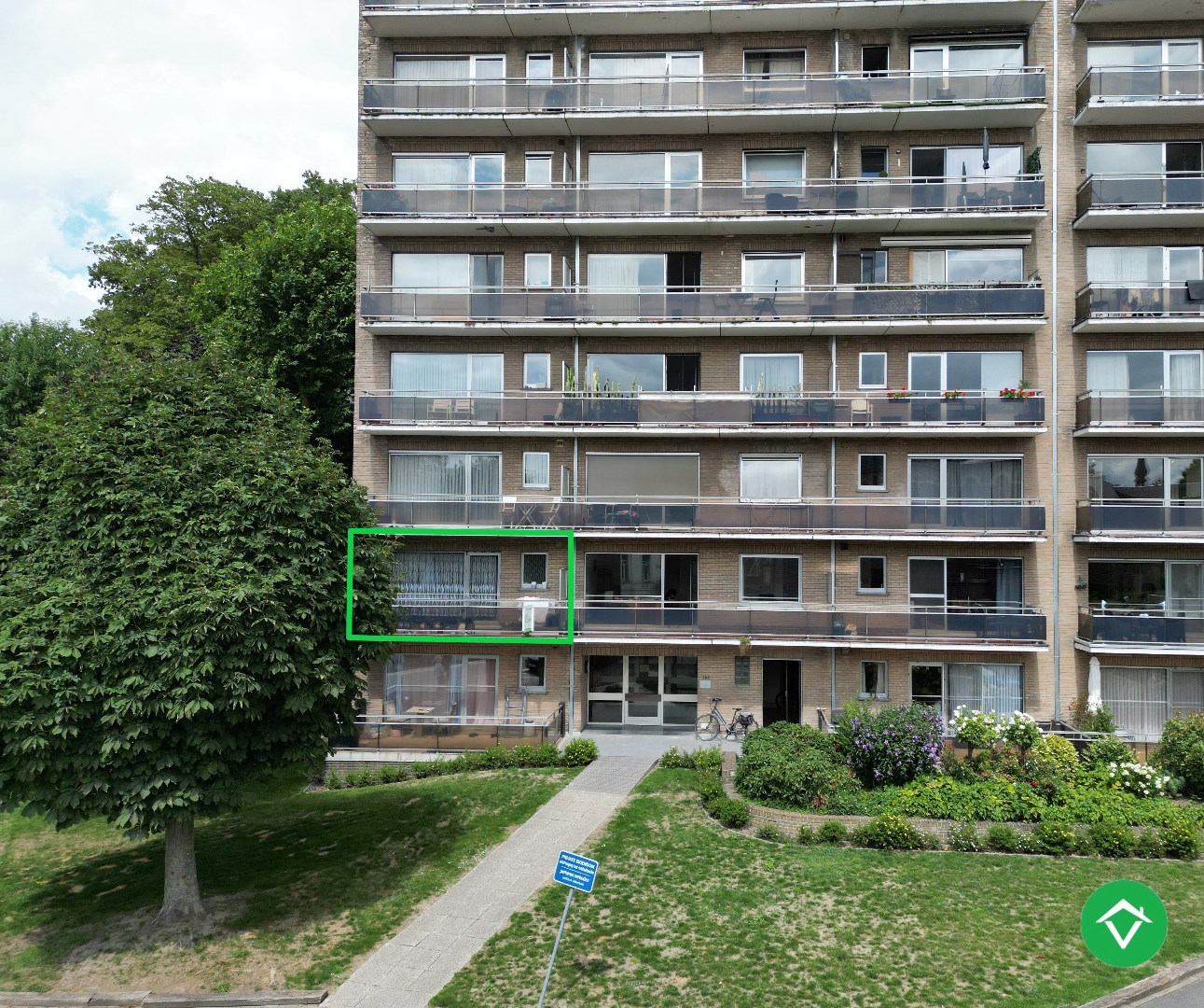 Drie-slaapkamerappartement met terras in rustige residentie centrum Roeselare - foto 1