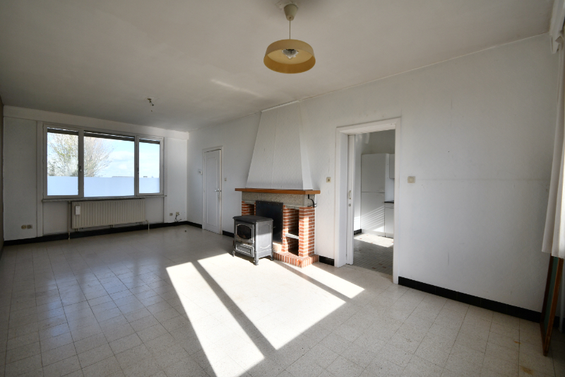 Charmante te renoveren woning in Vleteren - photo 2