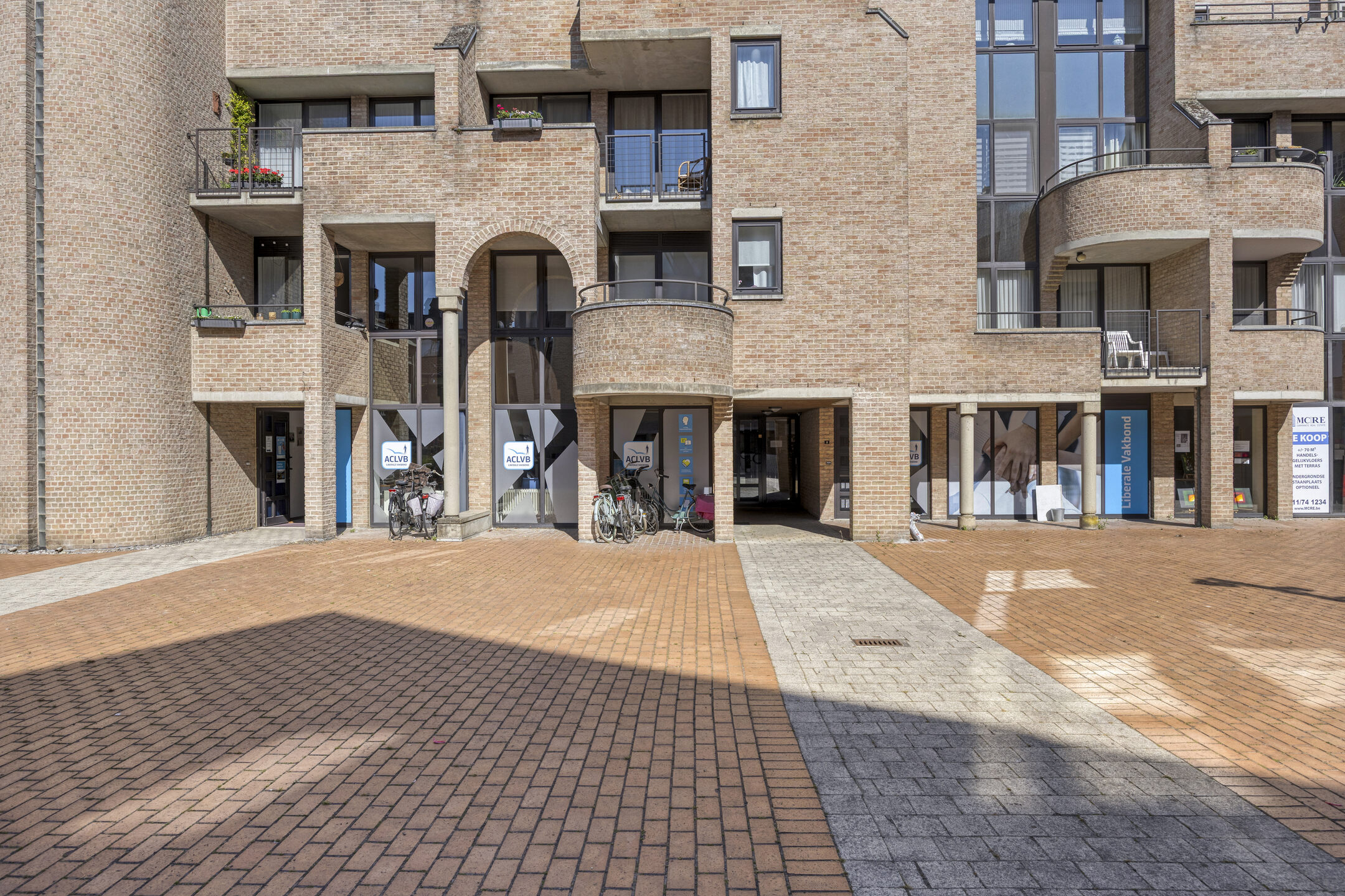Commercial for sale in Hasselt - photo 1