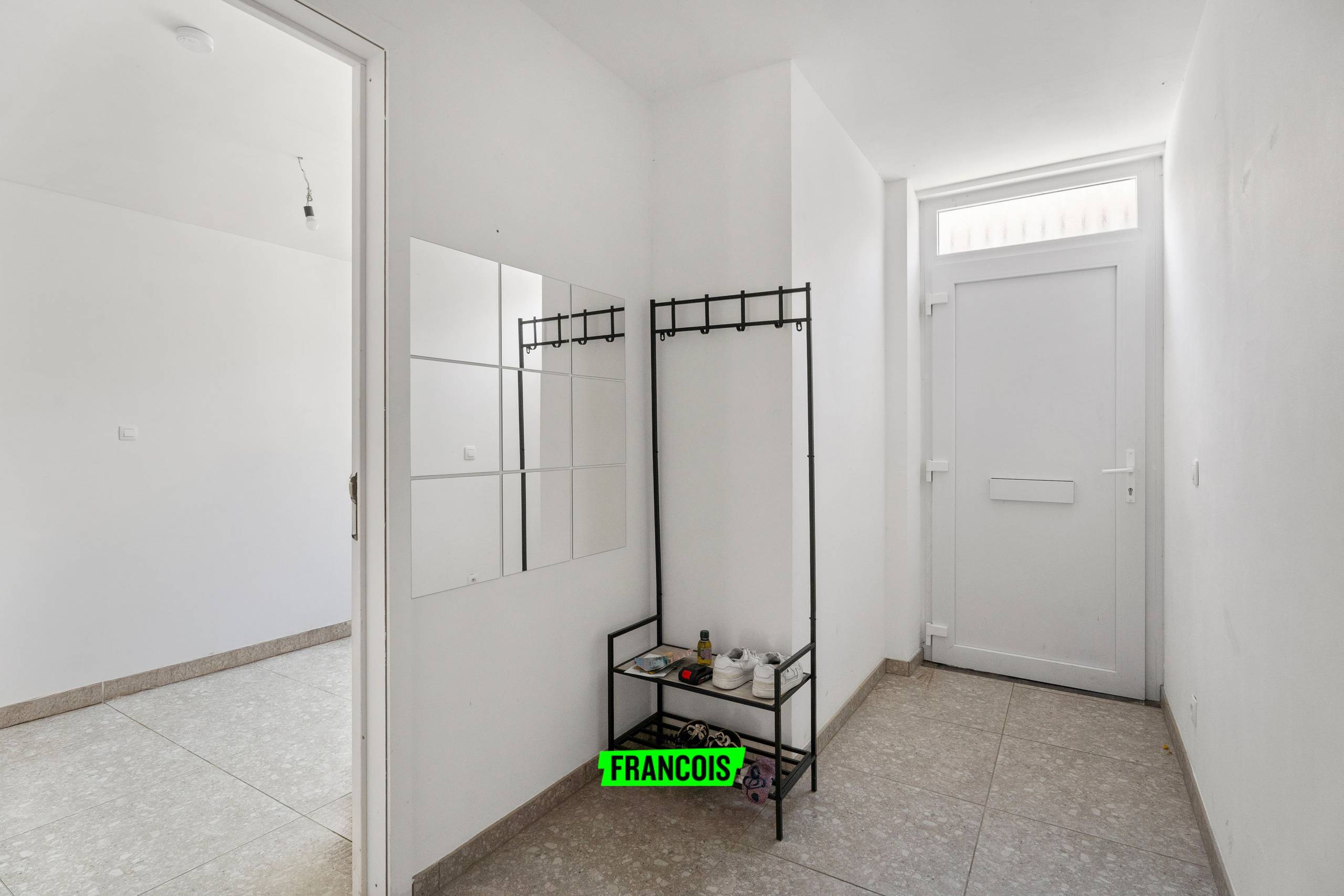 Verhuurde instapklare woning met 4 slaapkamers te koop in Roesbrugge! - foto 5