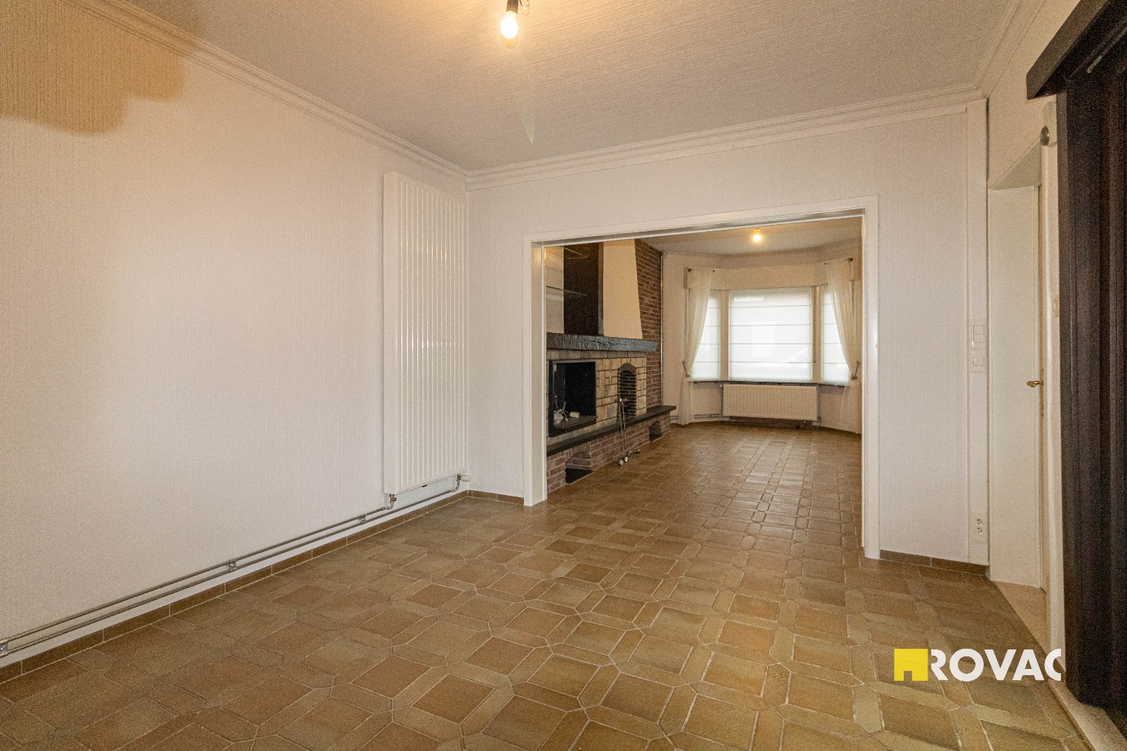 Zeer verzorgde en karaktervolle halfopen bebouwing met tuin en garage - foto 4