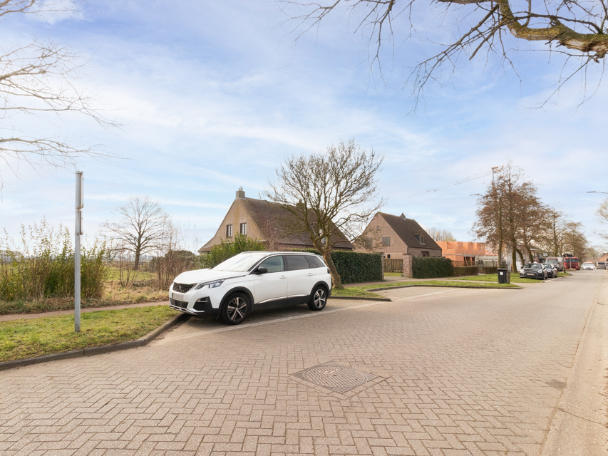 Ruime bouwgrond in rustige buurt! - foto 5