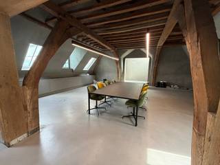 Kantoren te huur in een prachtig gerestaureerd stadspaleis langs de Meir, in hartje AntwerpenIn dit recent gerenoveerde stadspaleis aan de Meir...