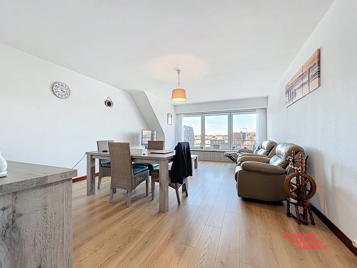 Instapklaar appartement met 2 slaapkamers en terras  - foto 2