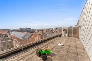 Deze studio is gelegen in hartje Blankenberge dichtbij de Zeedijk, kwalitatieve handelszaken, scholen en het openbaar vervoer. Deze...