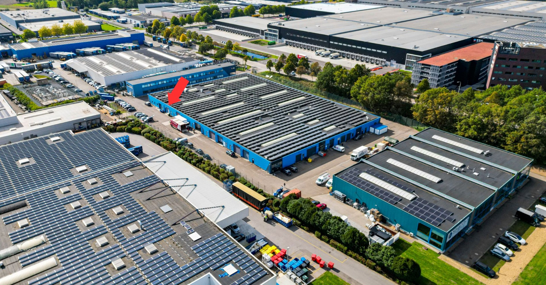 Magazijn, 240m², op industrieterrein, vlakbij E-313 - foto 1