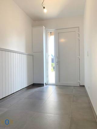 Instapklare woning op een boogscheut van het Brugse centrum en in de dichte nabijheid van alle benodigde faciliteiten. Het ruimtelijk geheel...