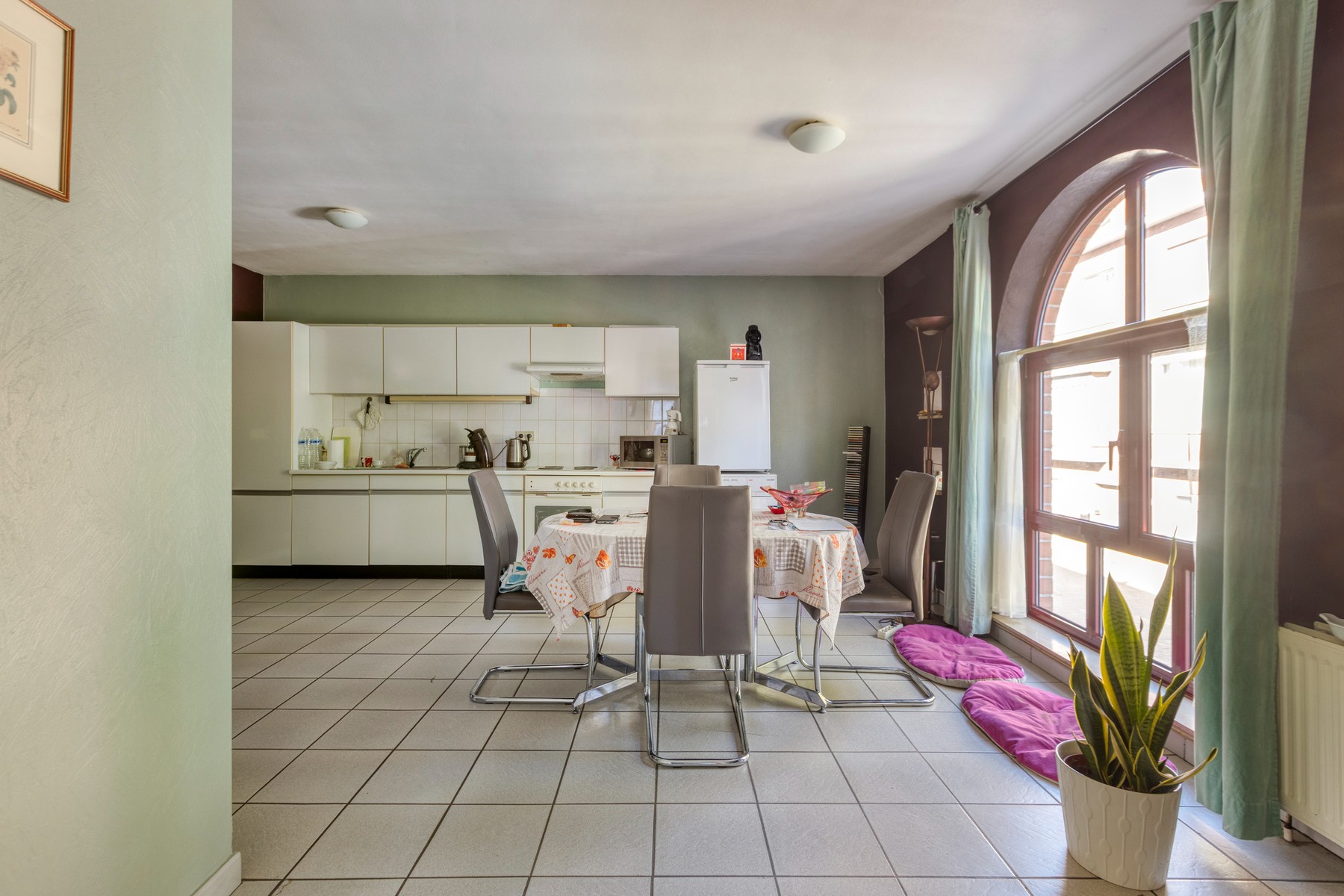 Building van drie appartementen op wandelafstand van het commercieel centrum - foto 5