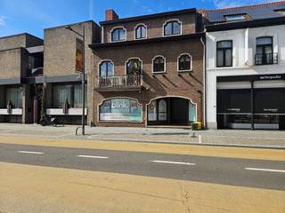 BEZOEK AANVRAGEN ENKEL MOGELIJK VIA VOLGENDE LINK: https://verlinden.mijnhuurprofiel.be/property/41102b87-da7f-41a3-9875-1909f8756337Dit leuk...