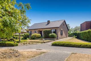 <p><span>Nestled in a green oasis of tranquility, in a strategic yet peaceful location within a highly sought-after, low-traffic, and child-friendly residential neighborhood—and yet close to major access roads—we are delighted to offer you this spacious home, just 20 minutes from Leuven. The property is situated on a beautifully oriented lot and offers an ideal combination of space, privacy, and accessibility. This home features a usable living area of 250 m². On the ground floor, you’ll find an entryway with a separate guest restroom and a bright, cozy living area that opens onto the sun-drenched terrace, a wonderful place to relax. Also on this floor, you’ll find a kitchen with a view of the garden, three full-sized bedrooms, and a bathroom. The first floor features a spacious attic that offers numerous possibilities. This open space can be finished and laid out entirely according to your own wishes and needs, making it perfect for creating additional bedrooms, a hobby room, an office, or a multipurpose living space. An ideal opportunity for anyone looking for additional living space. The home also features a full basement and an attached garage with space for multiple cars. Finally, you’ll enjoy a low-maintenance garden where you can relax in peace and privacy and experience a year-round vacation-like atmosphere right here at home. The spacious home, the cozy garden with plenty of privacy, the well-oriented lot, the central yet quiet location, and its setting on a low-traffic street are undeniable advantages. In short, this home with an absolutely prime location, situated in a rural and idyllic residential setting, is a unique opportunity and definitely worth a visit. For quick decision-makers!</span></p><p><span> </span></p>
