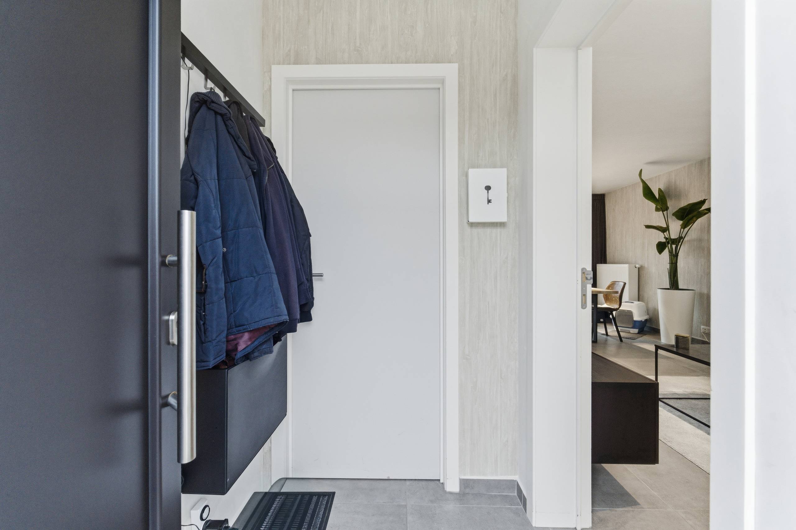 Volledig gerenoveerde woning (2016) in centrum van Veurne - foto 3