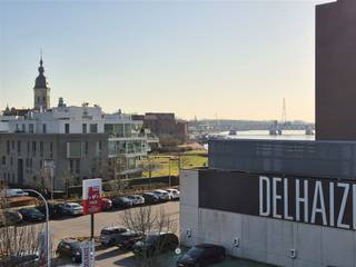 TEMSE - Op zoek naar een goed gelegen, instapklaar appartement met zuid gericht terras aan de Zaat te Temse? Dan is dit pand misschien iets voor...