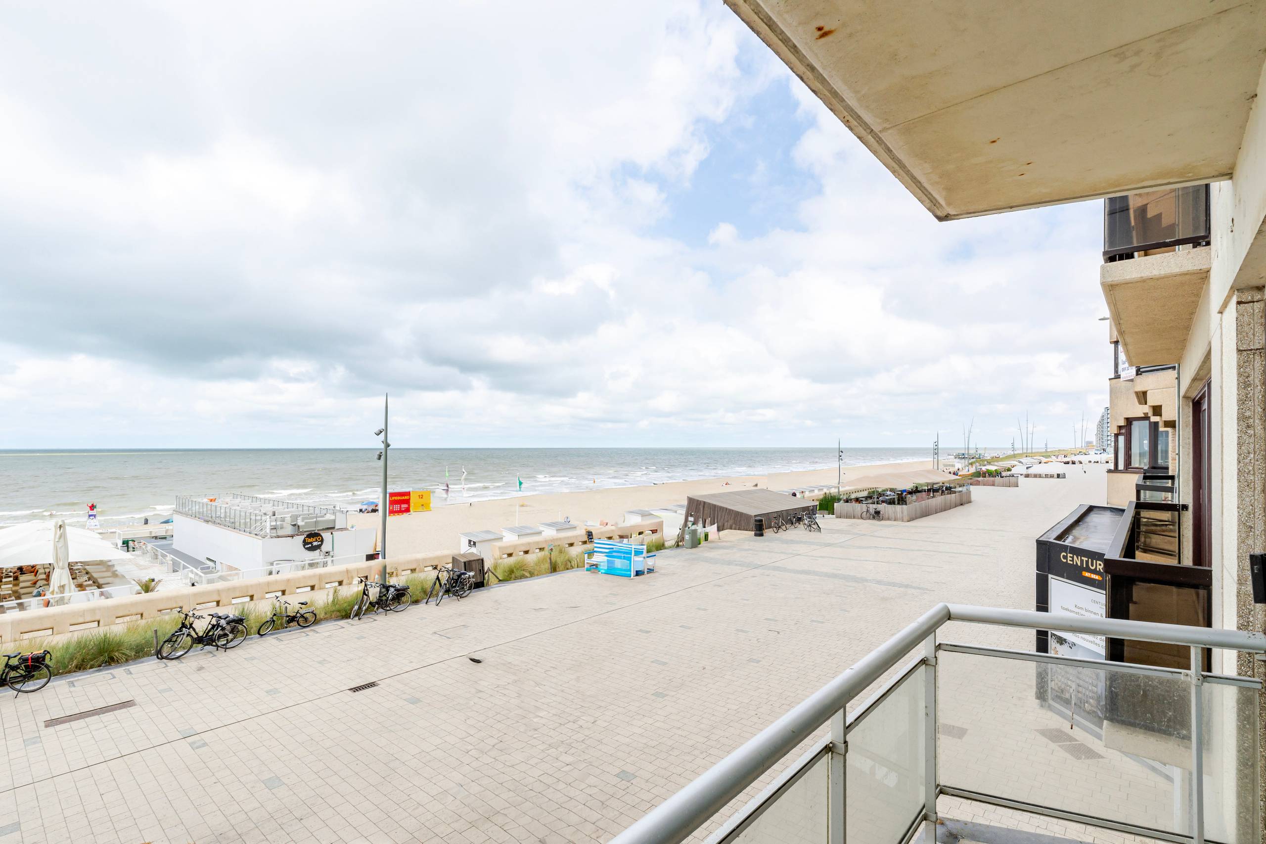 Doorloopappartement met frontaal zeezicht in Westende - foto 5