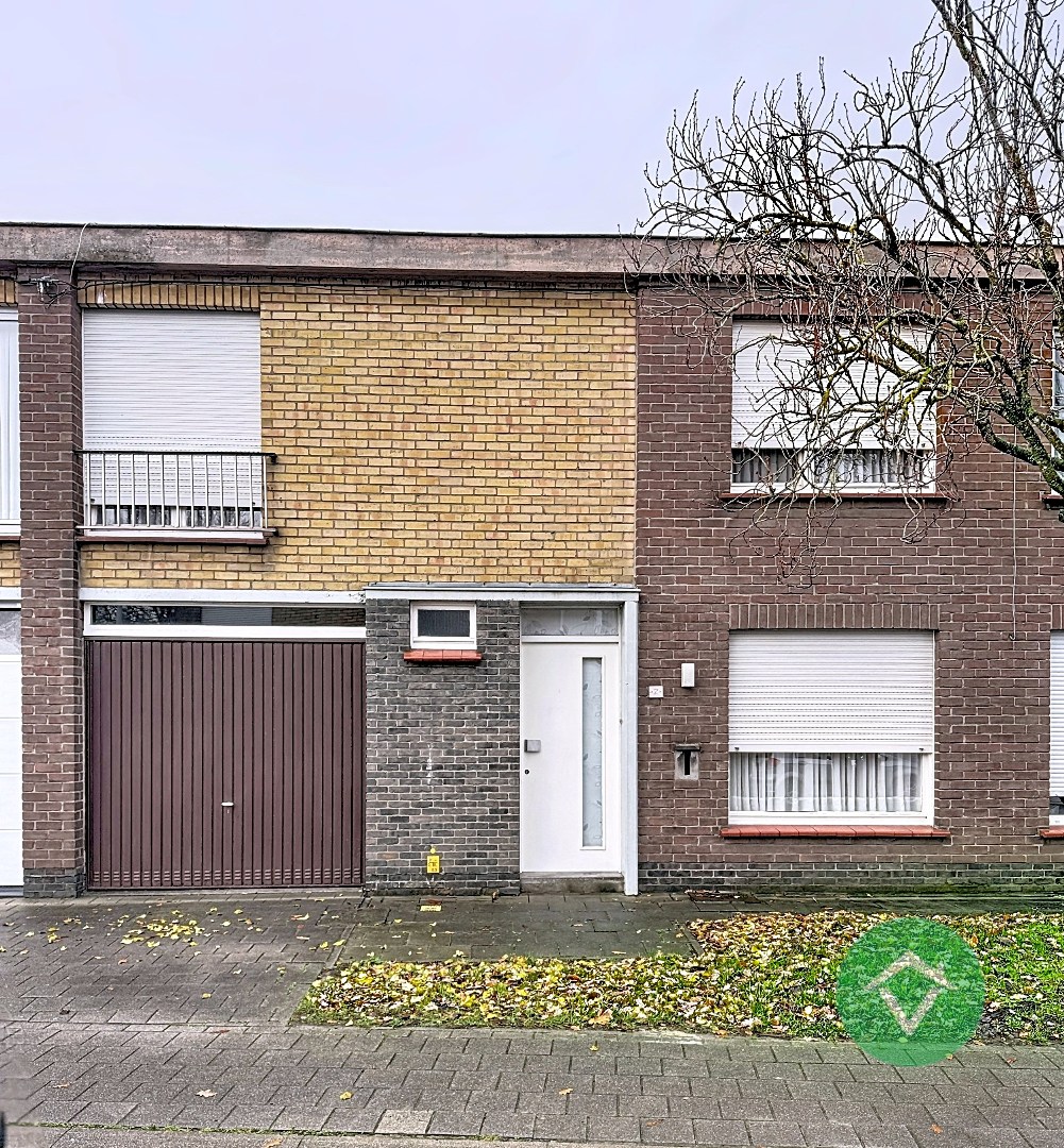 Woning met 4 slaapkamers en garage te Roeselare - foto 2
