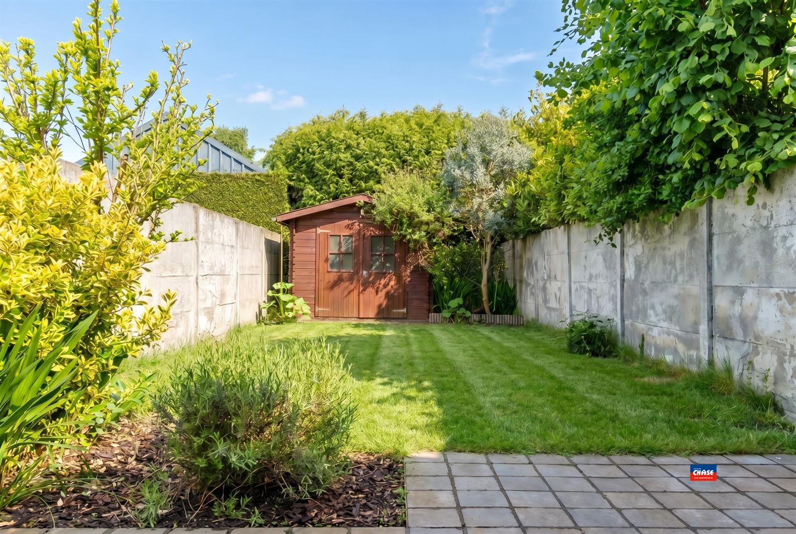 Bel-étage met 2 slaapkamers, garage en tuin - foto 5