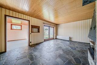 WE INVEST Sud-Luxembourg presenteert u deze te renoveren rijwoning met veel potentieel, ideaal gelegen in een rustige wijk op een steenworp...