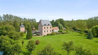 Het Waterkasteel van Binderveld is een uniek eigendom met vele mogelijkheden.Het eigendom omvat een compact kasteel (ca. 600 m² bewoonbaar) welke...