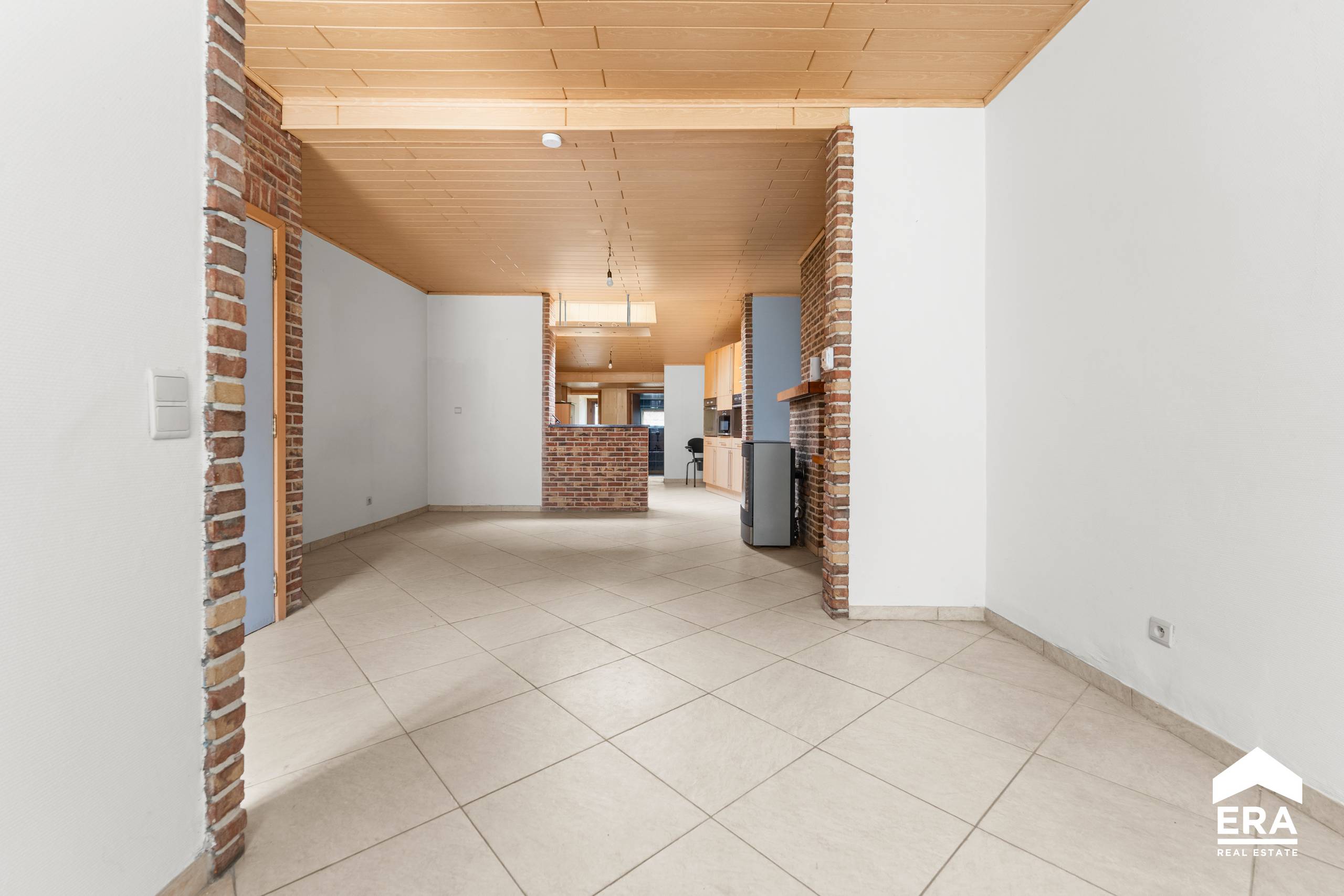 TE KOOP | Charmante woning met tuin in Wijtschate! 🏡🌳 - foto 4