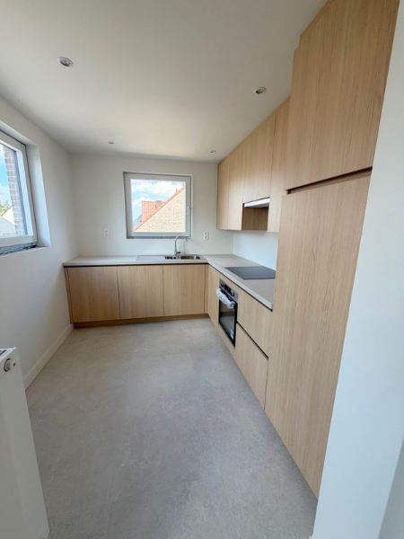 recent gerenoveerd appartement 2 de verdiep - photo 4