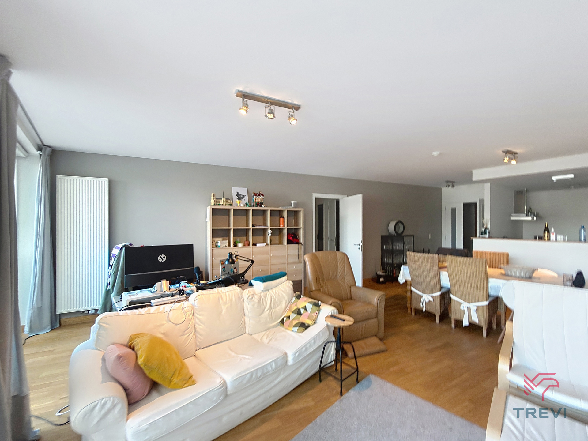 2 SLAAPKAMER APPARTEMENT IN HET CENTRUM VAN BRUSSEL - foto 2