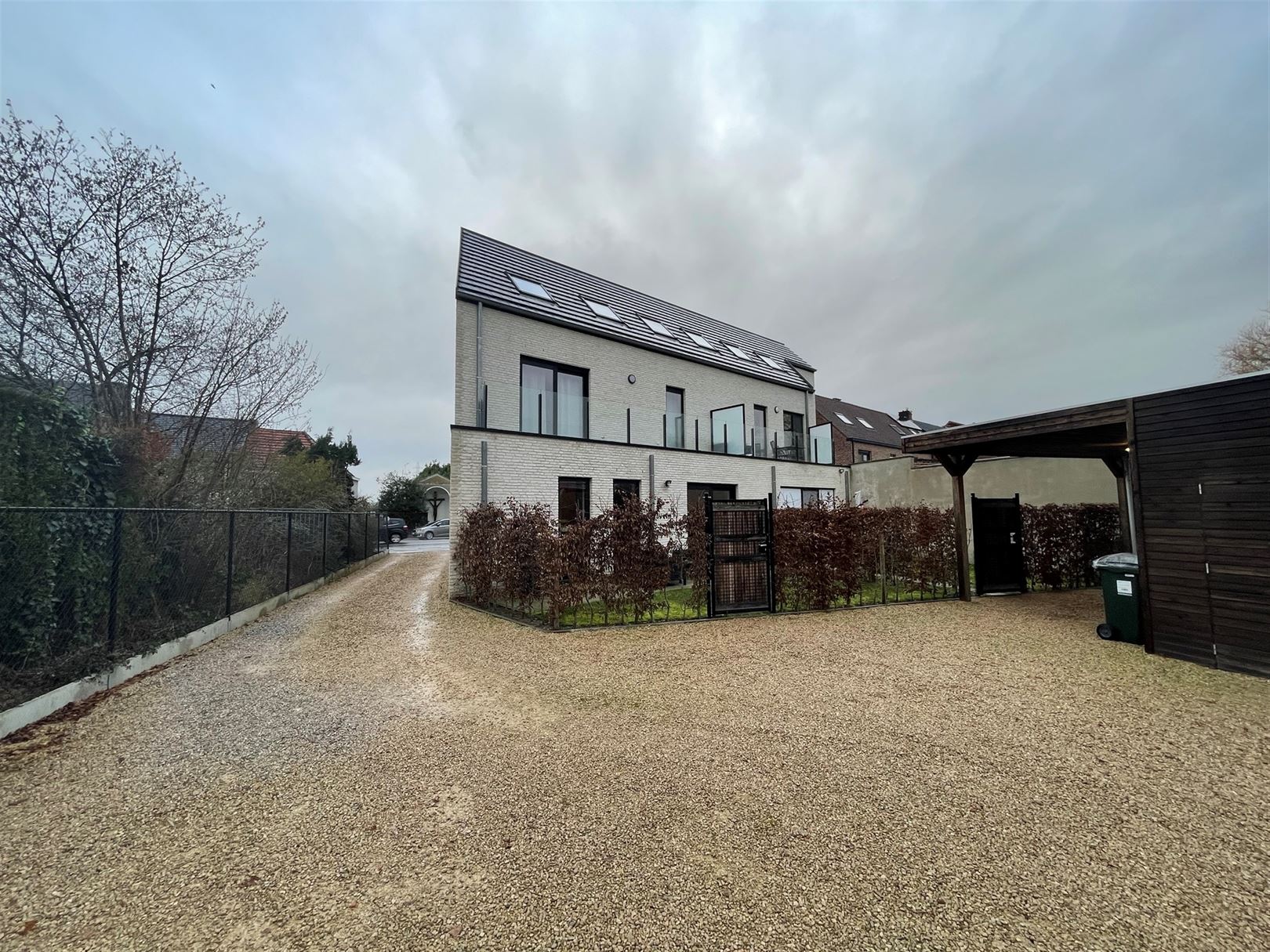 GV app met 2 slpk en carport - foto 5