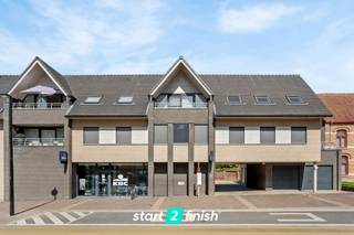 Algemeen bezoekmoment op zaterdag 12 Juli van 12u00 - 13u00 // Aanmelden verplichtBent u op zoek naar een instapklaar appartement in het hart van...