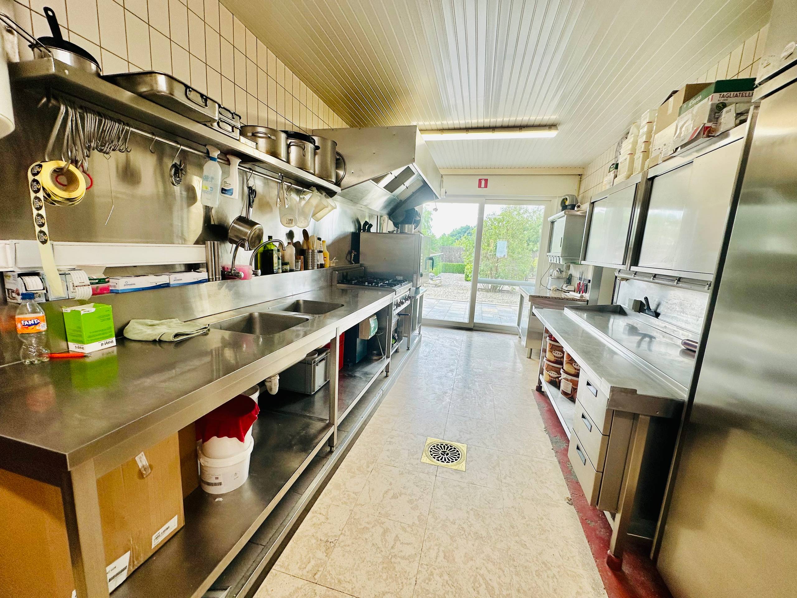 Ontdek dit ruim handelspand/bungalow in Wervik - foto 5