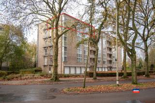 HOBOKEN | RESIDENTIE ZWALUWENHOF | INSTAPKLAAR APPARTEMENT MET TWEE SLAAPKAMERS EN GARAGE | EPC B |Indeling als volgt: inkomhal - woonkamer -...