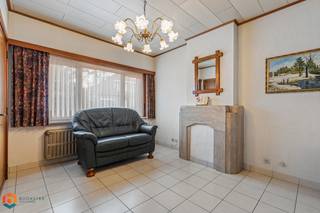 Op een uitstekende locatie in een rustige straat te Werchter bevindt zich deze op te frissen woning met 3 slaapkamers op een prachtig perceel...