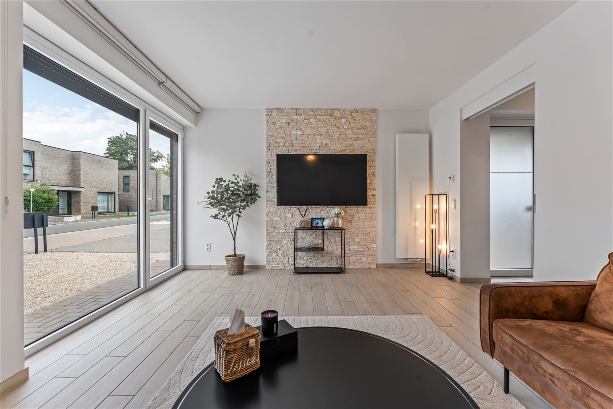 PRACHTIG AFGEWERKTE HOB MET 3 SLAAPKAMERS OP EEN PERCEEL VAN 3A50CA TE BERINGEN CENTRUM - foto 3