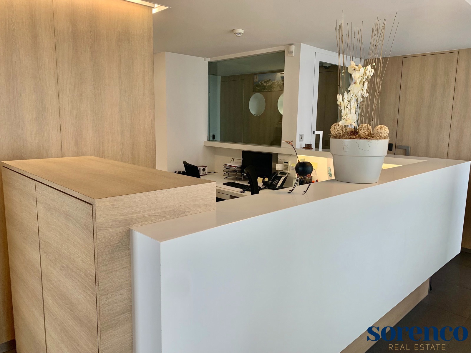 Commercial à louer à Anvers - photo 3