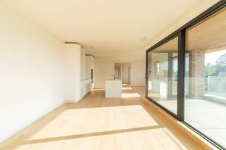 Wonen in een energiezuinig nieuwbouwproject. Dit mooie appartement is gelegen in project ‘Hof Ter Eiken’ en ligt in een rustige woonomgeving...