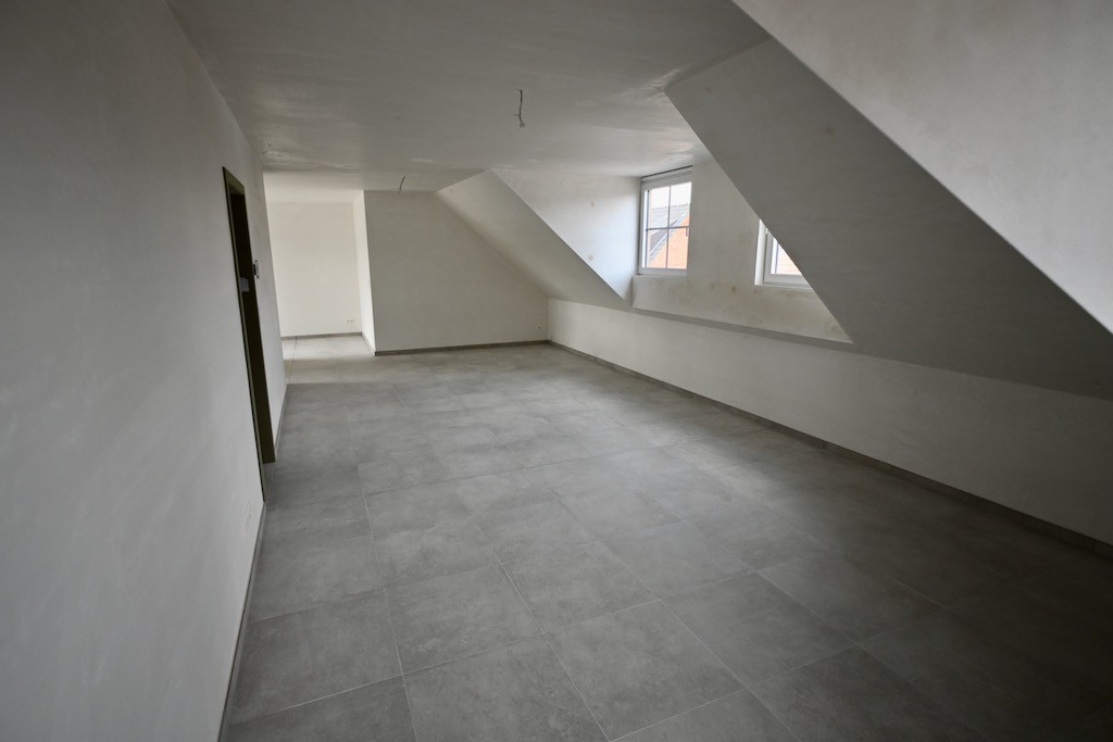 Ruim Dakappartement met 2 slaapkamers ! - foto 3