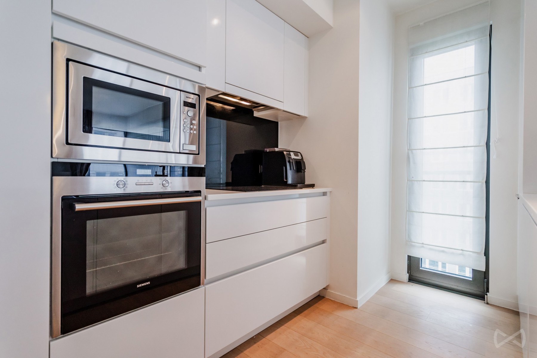 Appartement met 2 slaapkamers en terras, langs het kanaal! - foto 5