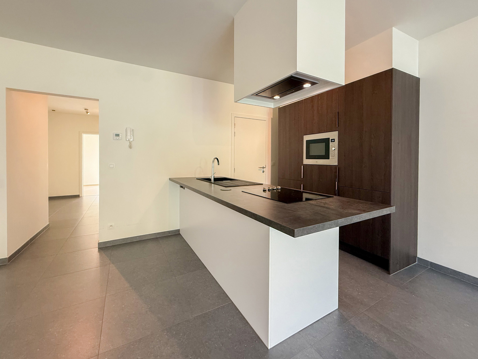 Gelijkvloers appartement met tuin en garage - foto 5