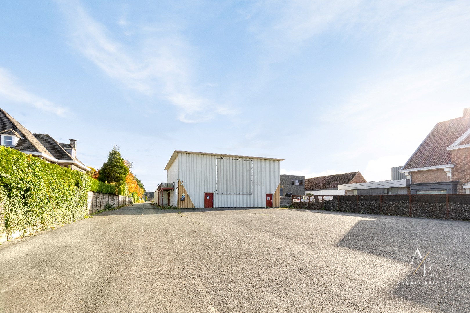 Commercieel gelegen grootwarenhuis op 4.255 m² (Kortrijksesteenweg) - foto 1