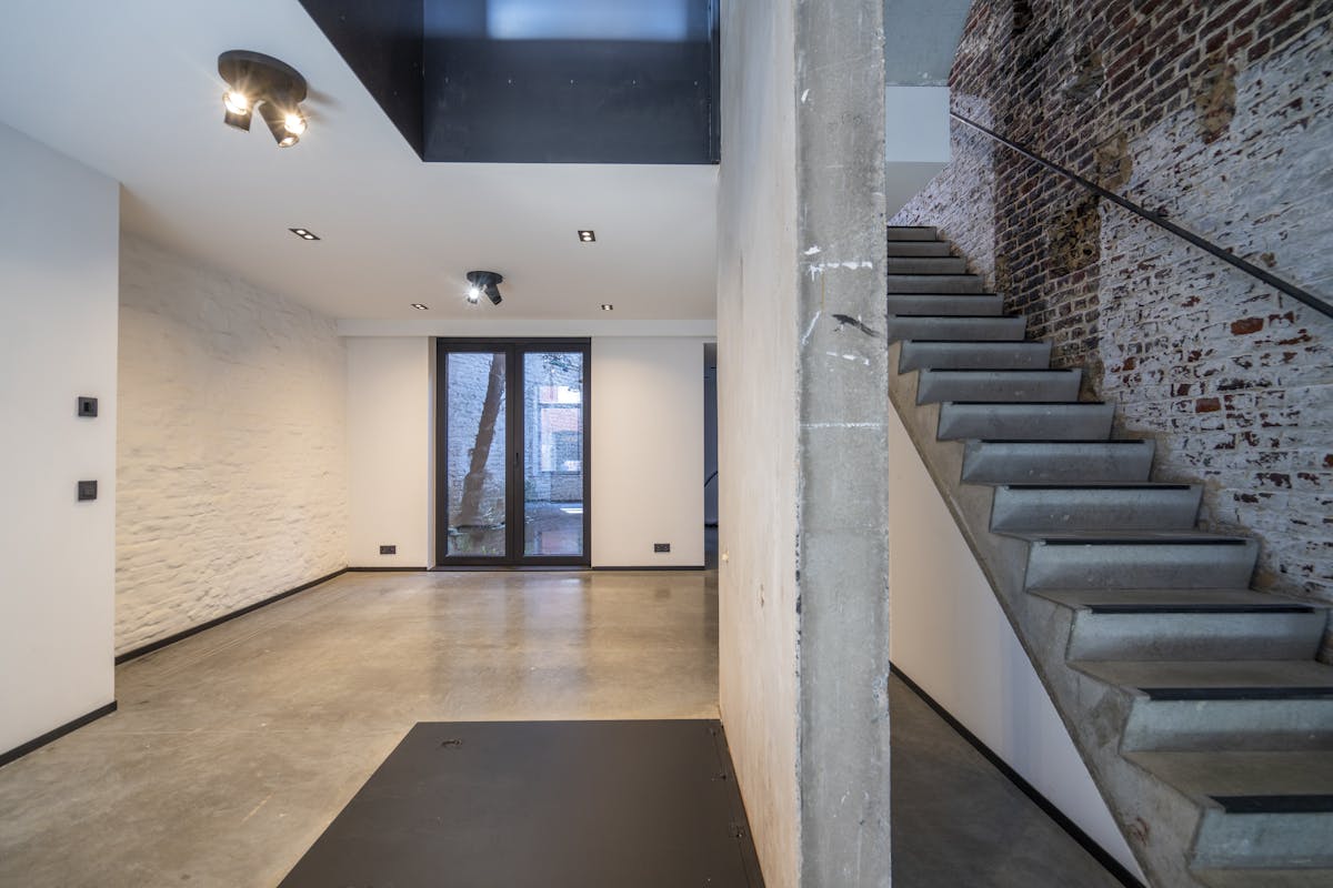 Woning met handelsruimte te huur in het centrum Kortrijk - foto 2