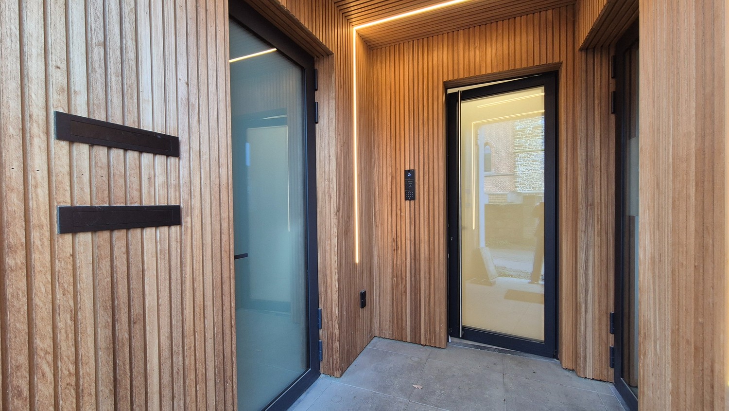 Uitzonderlijk ruime woning met hoogwaardige afwerking, lift en geavanceerde technologie - foto 2