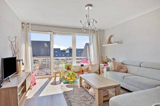 Instapklaar appartement in een kleinschalige residentie op slechts 5 minuten fietsafstand van de Brugse binnenstad.Het appartement beschikt over een...